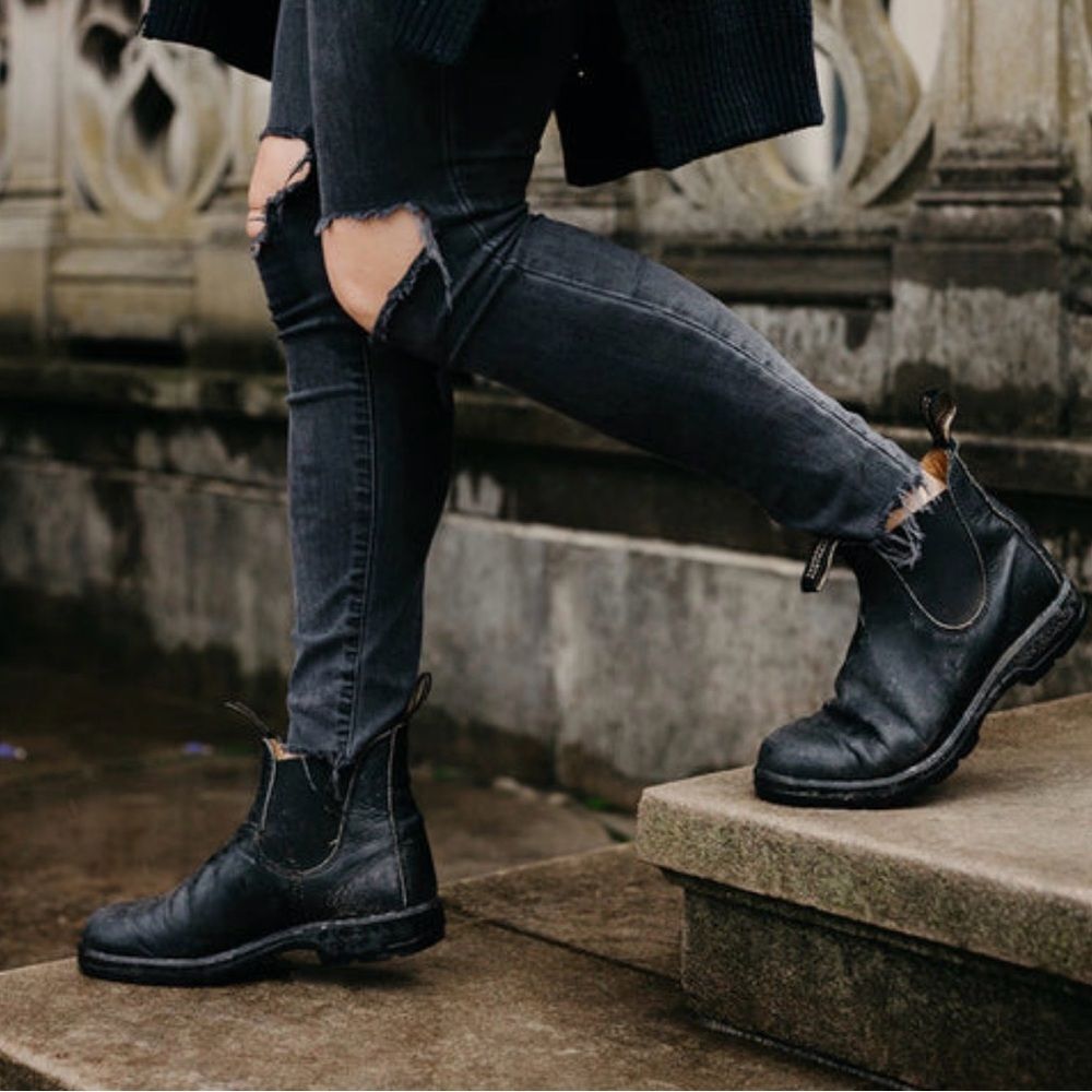 Blundstone 558 Classic Unisex Chelsea Boots Black Leather